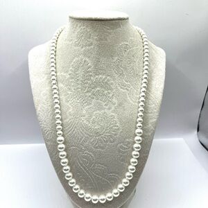 Elegant Graduated White Fuax Pearl Necklace with Toggle Clasp Closure 21”
